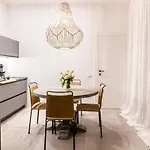 Nest House & Relax *