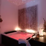 Nest House & Relax